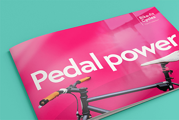 Booklet with UV varnish on the cover